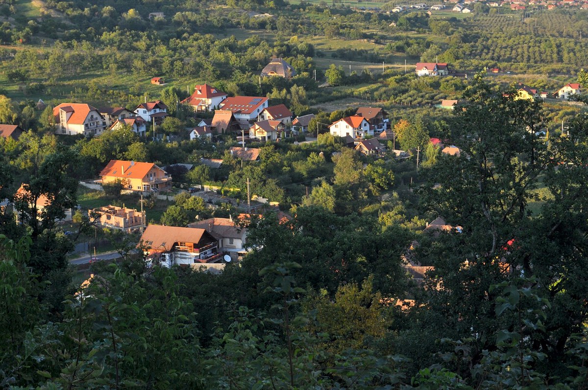 The village of Cisnădioara below its fortified hill