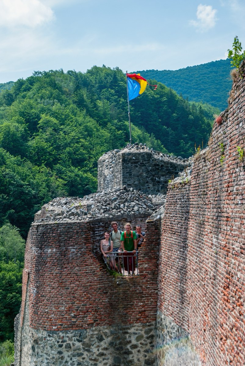 Poenari citadel on its ridge above the Argeș valley